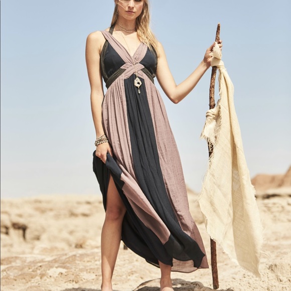 Altar'd State Dresses & Skirts - Altar’d State Grecian maxi dress in purple & navy